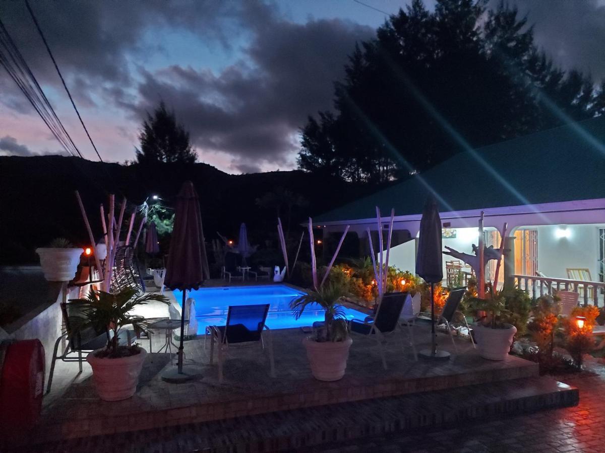 Leo'S Petit Villa Annex Praslin Kültér fotó