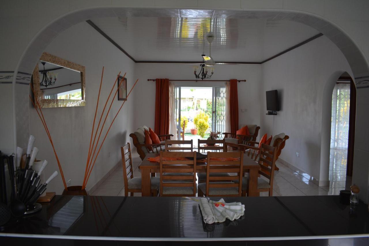 Leo'S Petit Villa Annex Praslin Kültér fotó